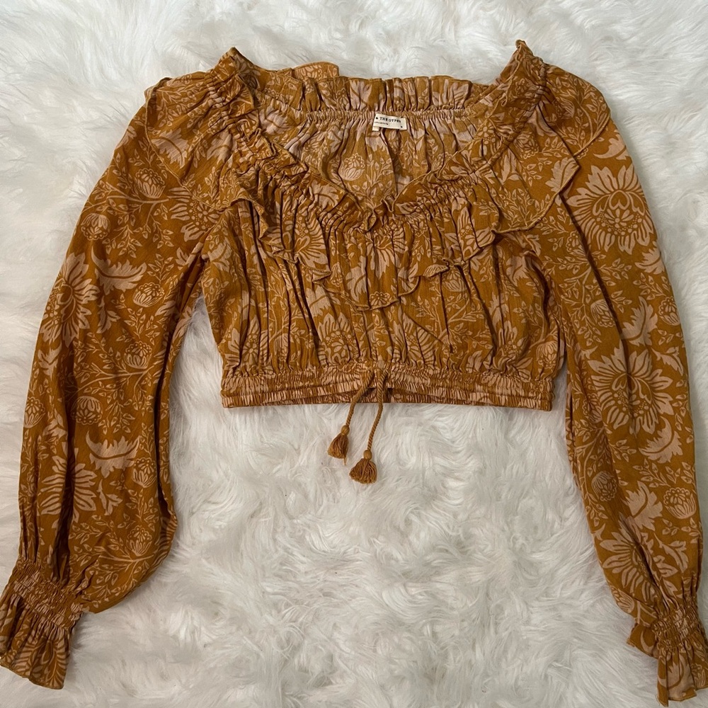 Spell & the Gypsy Lioness Peasant Blouse